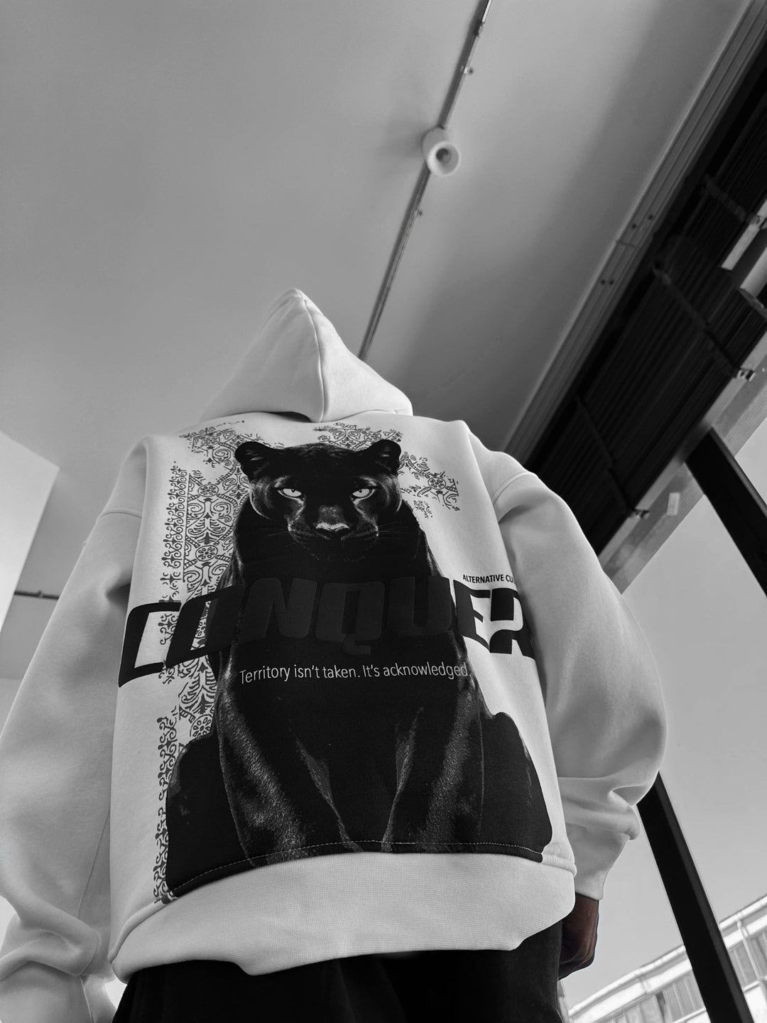 Oversize Conquer Hoodie - Ecru