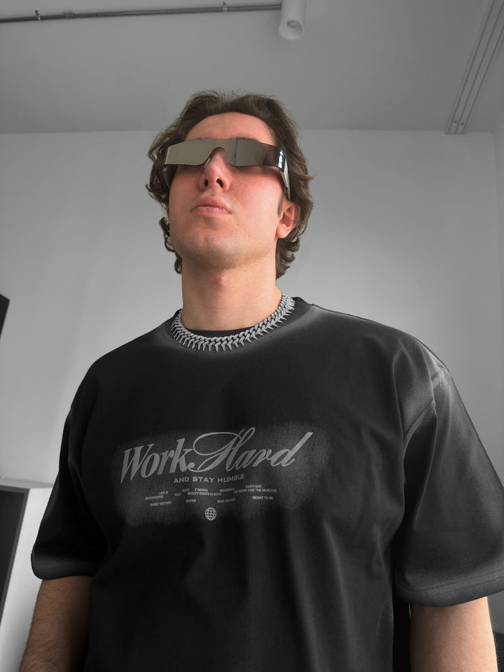 Oversize Skuggad Arbete Hårt T-shirt - Svart