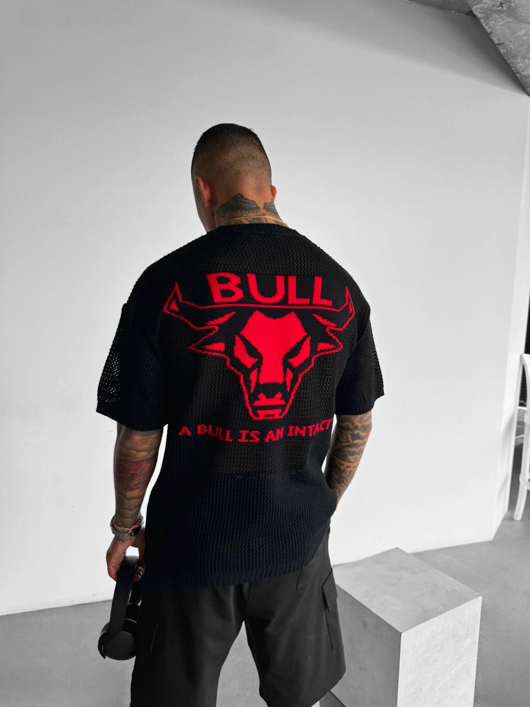 Oversize Bull Knit T-Shirt - Svart och Röd