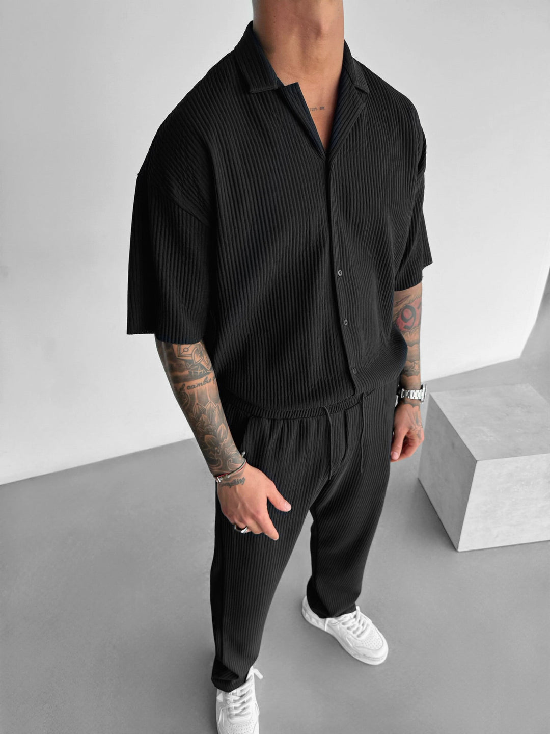 Oversize Ribbad Skjorta - Svart