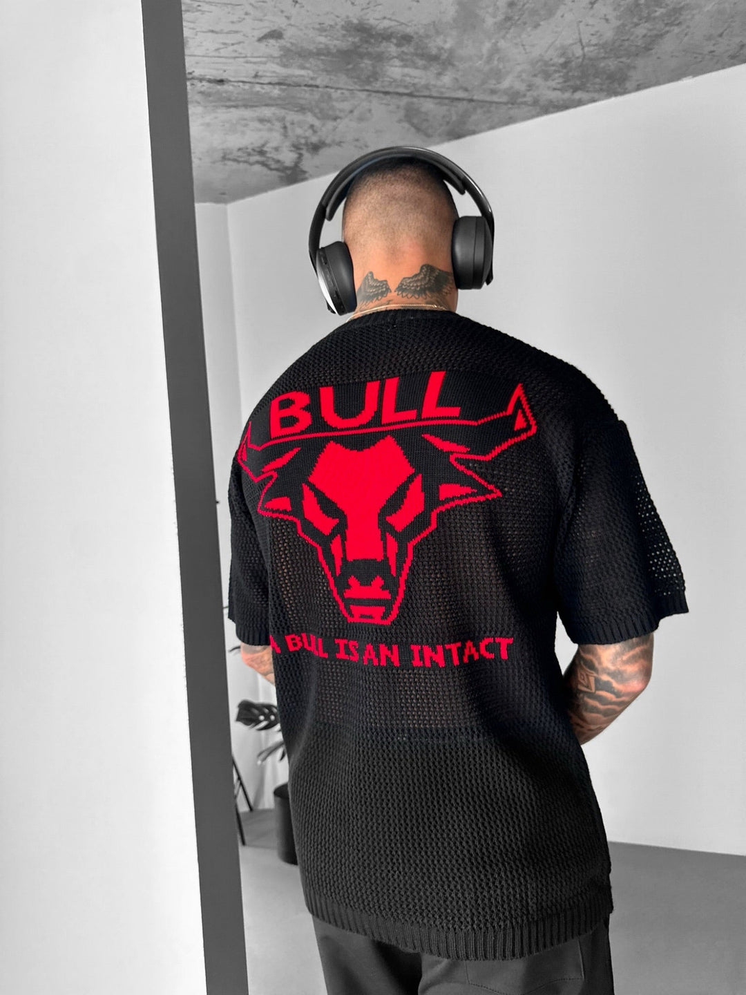 Oversize Bull Knit T-Shirt - Svart och Röd