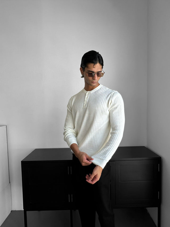 Slim Fit Knappstickad Tröja - Ecru