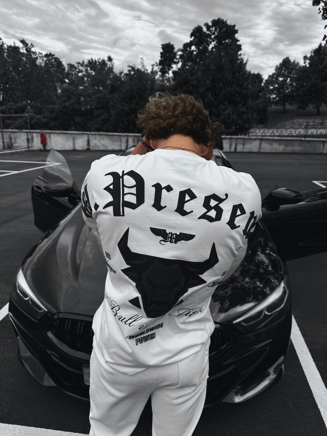 Oversize Bull Worldwide T-shirt - Ecru och Svart