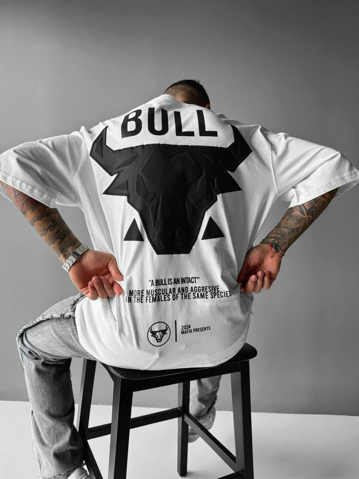 Oversize Bull T-shirt - Vit och Svart