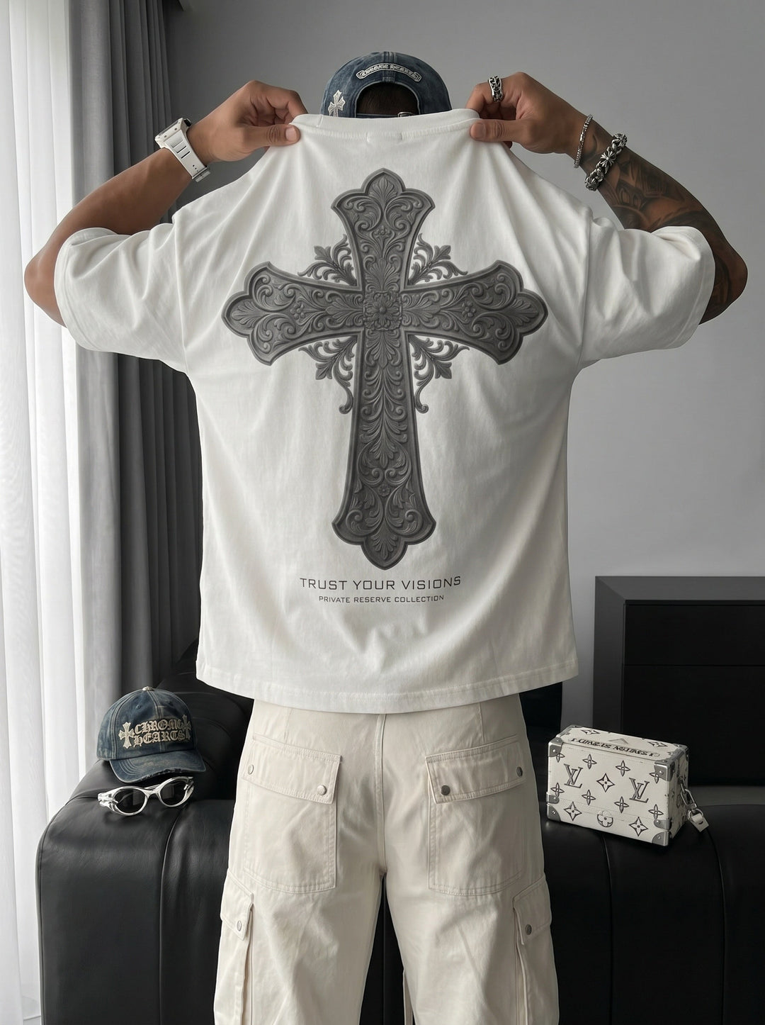 Oversize Cross T-shirt - Ecru